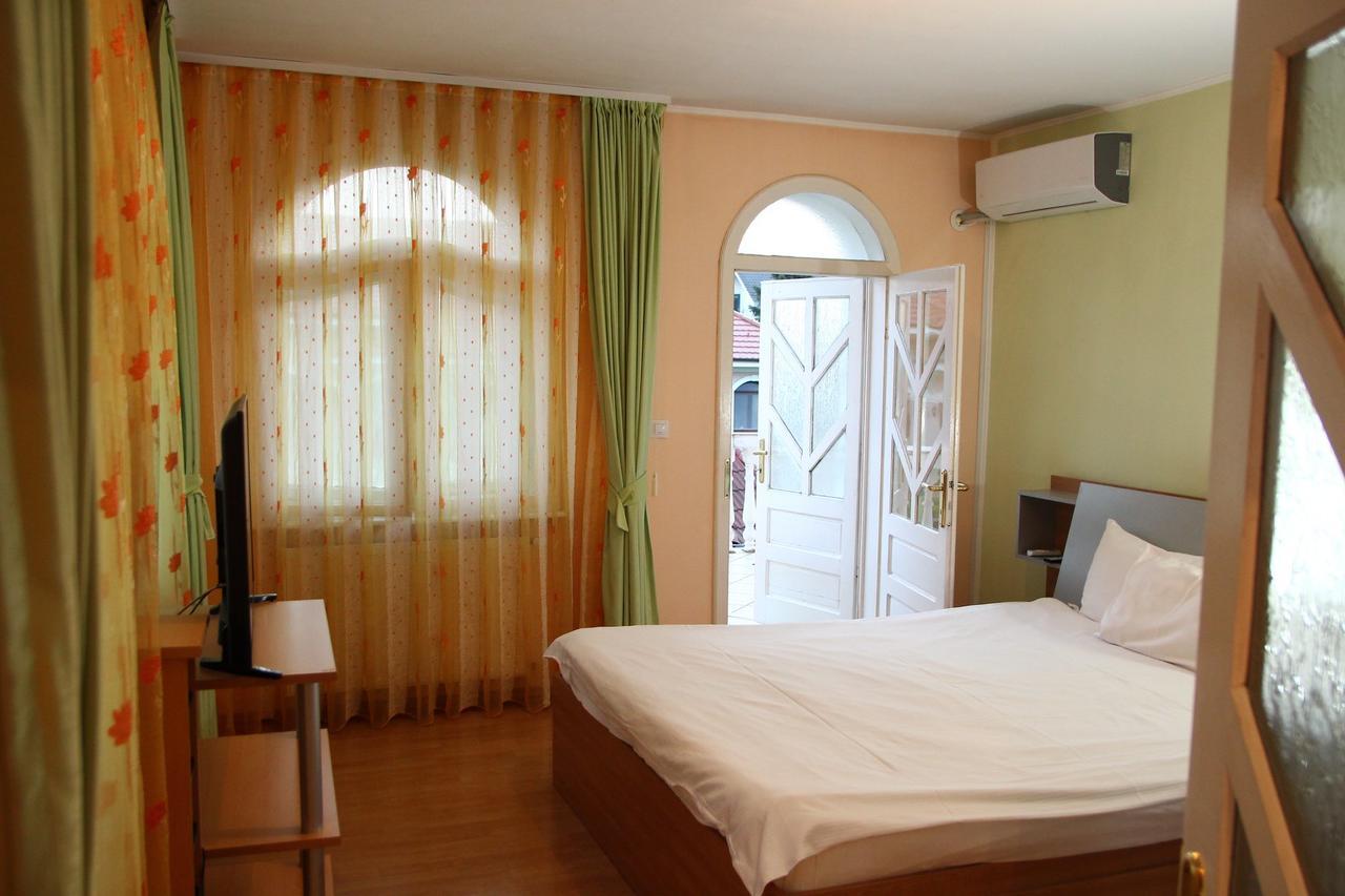 Casa Monica Ξενοδοχείο Băile Felix Εξωτερικό φωτογραφία