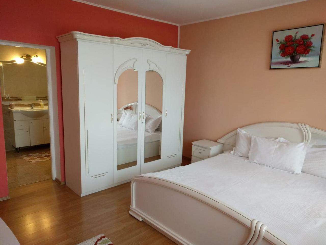 Casa Monica Ξενοδοχείο Băile Felix Εξωτερικό φωτογραφία